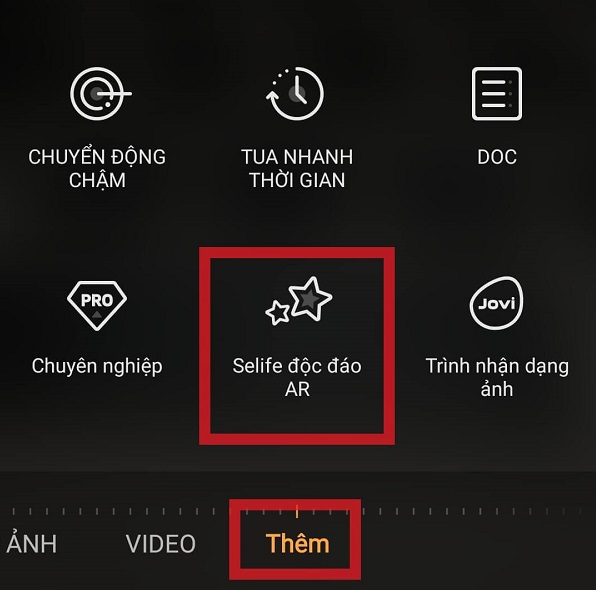 Mở Camera, chọn Thêm, chọn Selfie độc đáo AR