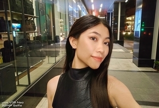 Tạo dáng chụp ảnh