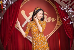 Các kiểu tạo dáng chụp ảnh tự nhiên và thu hút trong dịp xuân đến