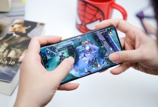 Thỏa thích “chiến game” với ứng dụng giảm lag và công nghệ Multi Turbo 5.0 của vivo X70 Pro
