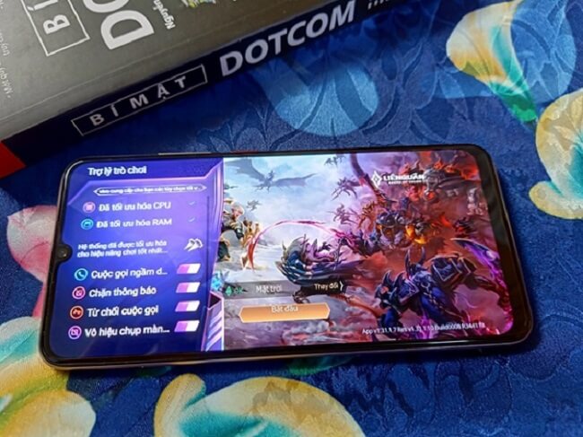 Chơi game thoải mái với viên pin 4500mAh của vivo S1 Pro